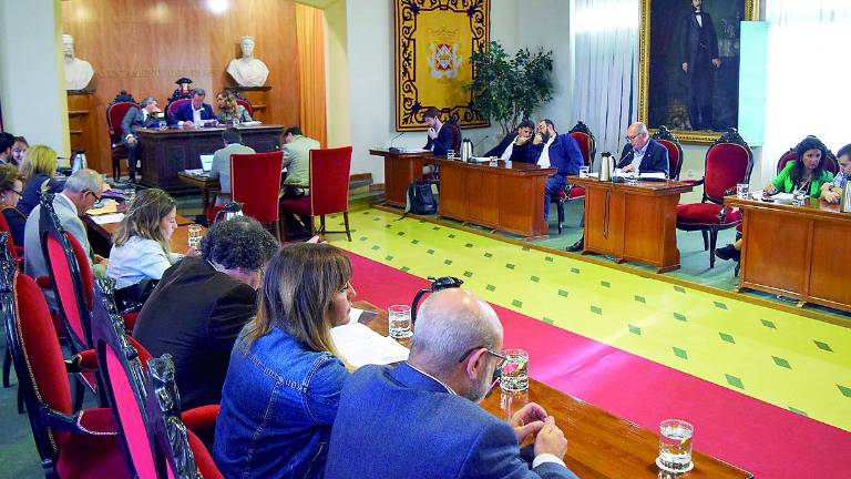 Un pleno para “aplaudir” la labor de la fuerzas de seguridad Un pleno para “aplaudir” la labor de la fuerzas de seguridad