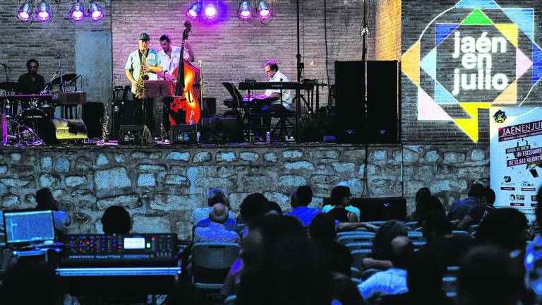 Música en un escenario de más de 66 millones de olivos Música en un escenario de más de 66 millones de olivos