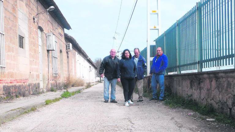 Vecinos de la Estación exigen más iluminación en sus calles Vecinos de la Estación exigen más iluminación en sus calles