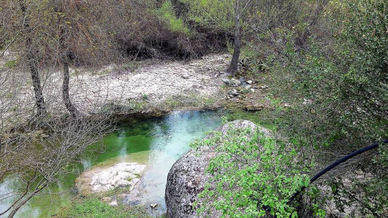 Denuncian la desecación del río Zumeta en Segura Denuncian la desecación del río Zumeta en Segura
