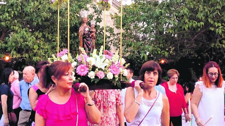 Convivencia en torno a la Coronada