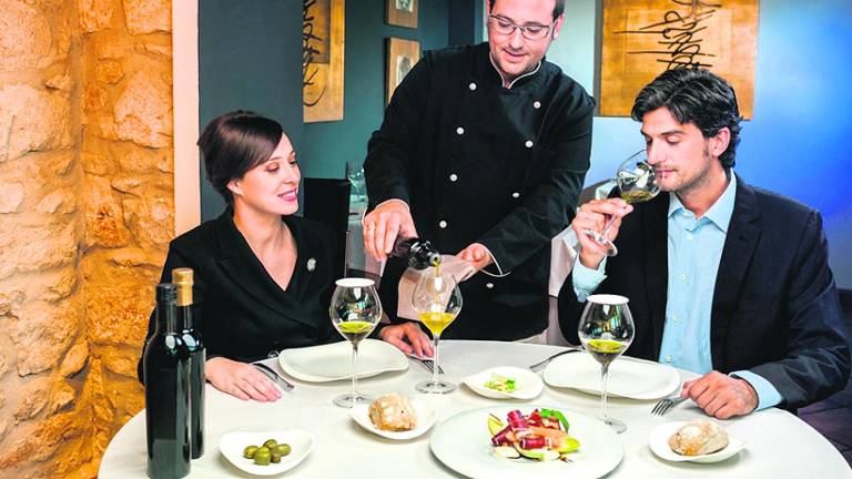 JAÉN. El aceite ofrece muchas posibilidades JAÉN. El aceite ofrece muchas posibilidades