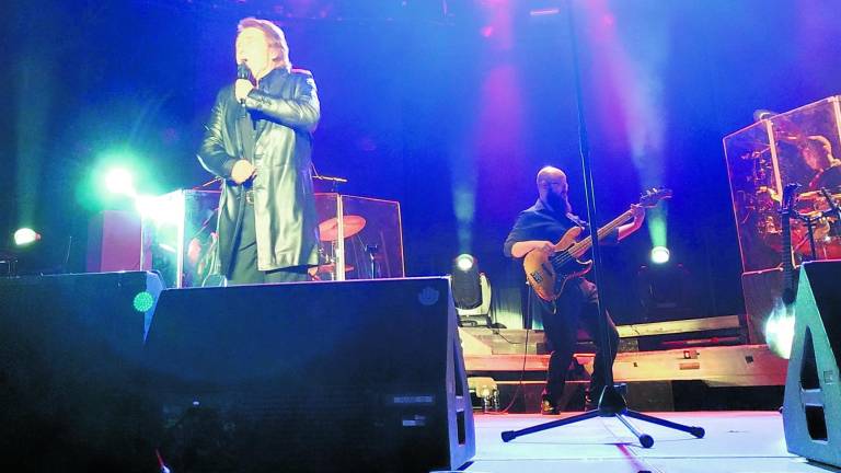 Y la gran noche llegó con la voz del descomunal Raphael Y la gran noche llegó con la voz del descomunal Raphael