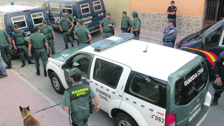 Diecisiete procesados por la mayor redada antidroga en años