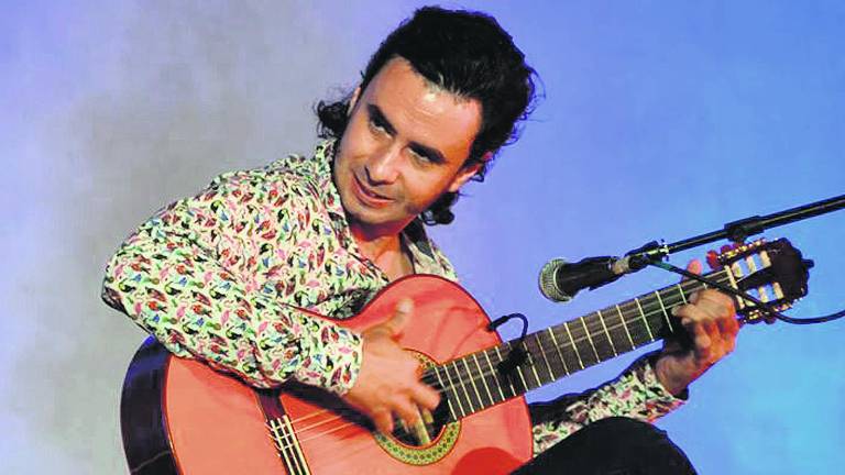 Destacados intérpretes de la guitarra en una cita de nivel Destacados intérpretes de la guitarra en una cita de nivel