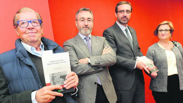 El amor por los toros de Hernández, al descubierto El amor por los toros de Hernández, al descubierto