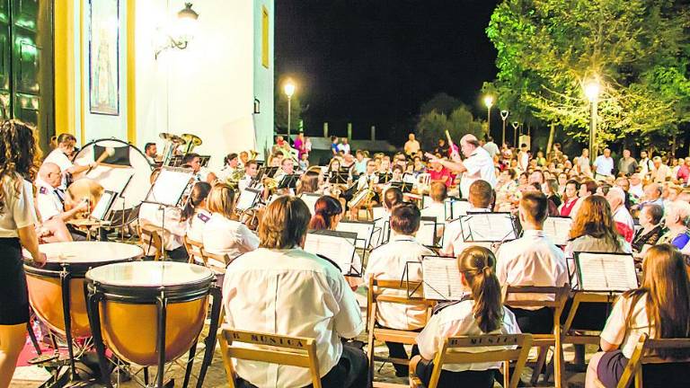 Honores a la Virgen de la Fuensanta