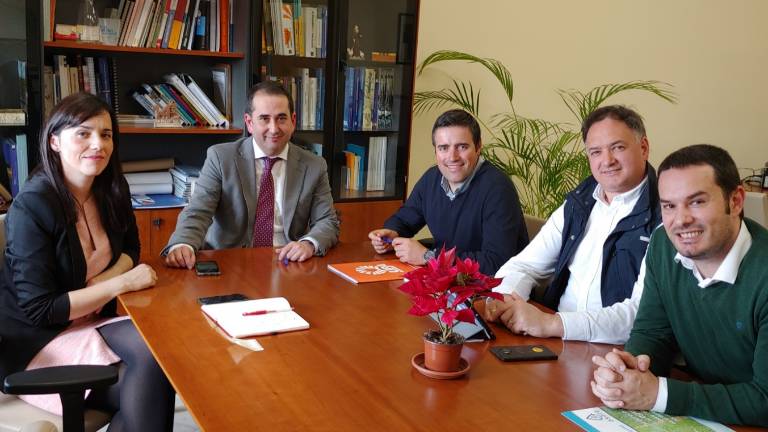 Venia para los olivareros expulsados del riego de apoyo Venia para los olivareros expulsados del riego de apoyo