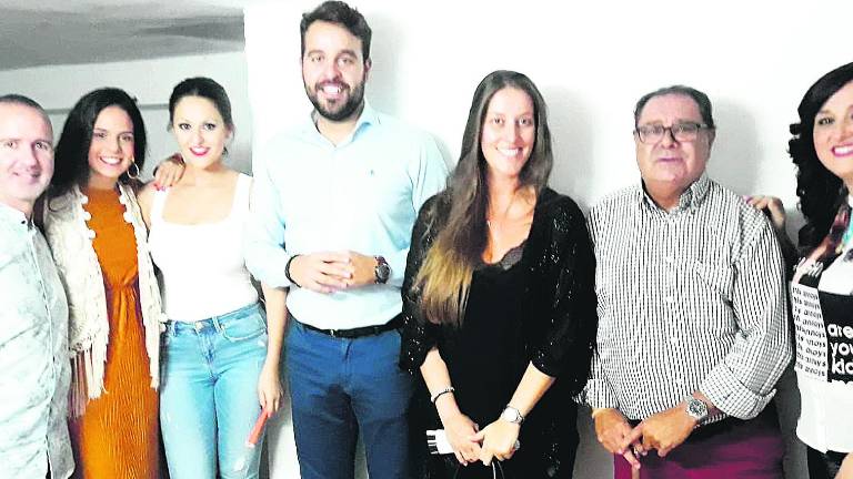 Plantel de cantaoras en la “Miga Flamenca” de Bedmar