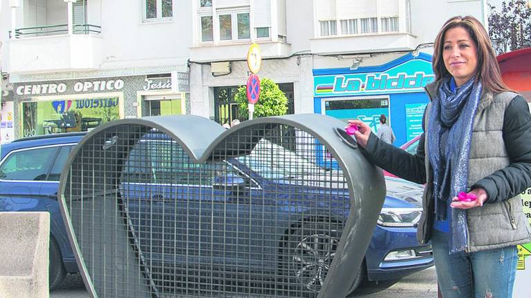 “Corazones solidarios” para reciclar tapones “Corazones solidarios” para reciclar tapones