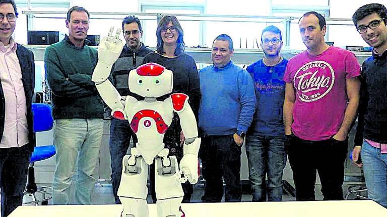 La UJA trabaja para dotar de sentidos e inteligencia a robots