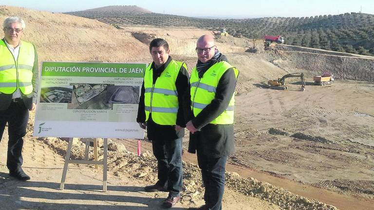 Ampliación del vertedero que atiende al 50% de la población Ampliación del vertedero que atiende al 50% de la población