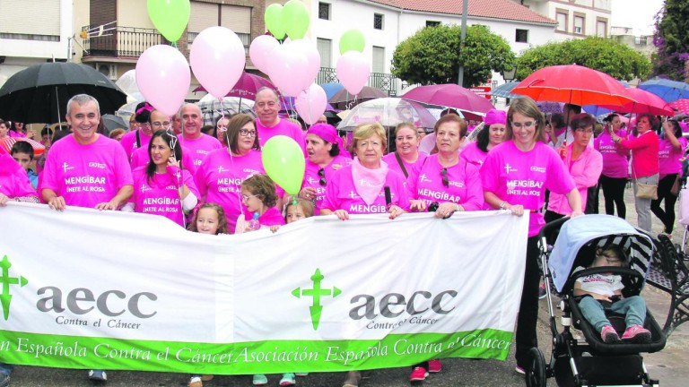 Dos mil personas en una gran marcha contra el cáncer