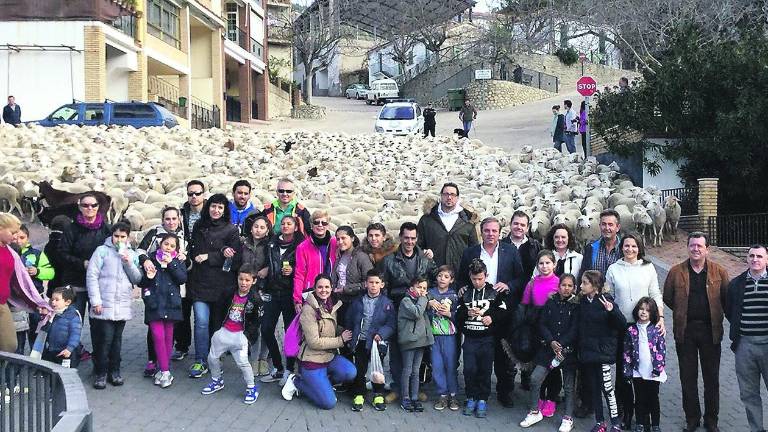 Clase al aire libre en Burunchel para conocer la trashumancia