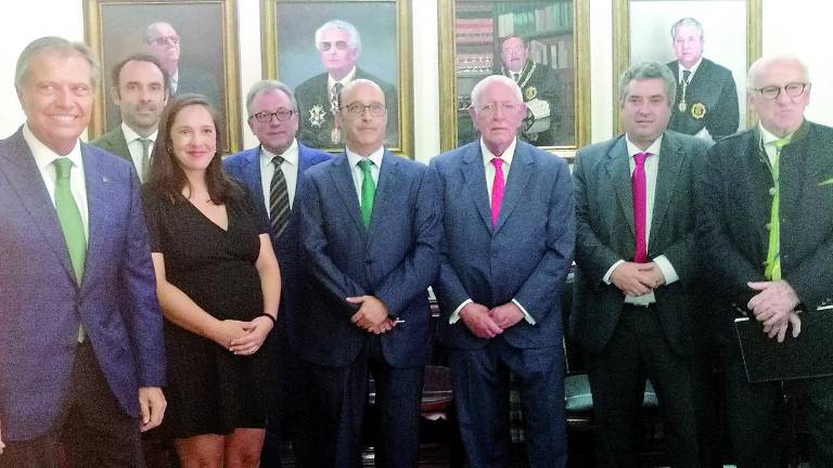Caja Rural apoya los primeros pasos de los jóvenes letrados Caja Rural apoya los primeros pasos de los jóvenes letrados