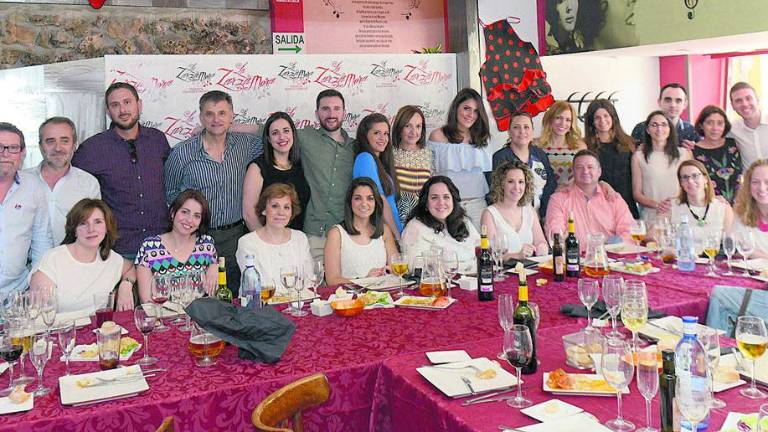 Despedida de médicos MIR en La Zarzamora Despedida de médicos MIR en La Zarzamora