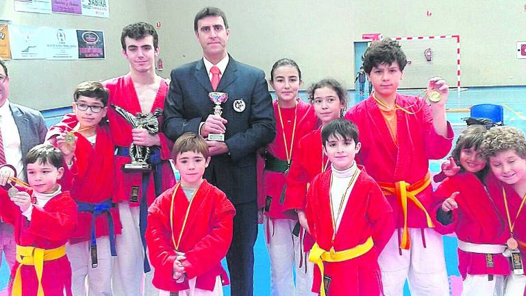 Guerreros con kimono Guerreros con kimono