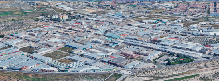 <i>Vista aérea del Polígono Industrial de Los Olivares, en imagen de archivo. / AEPO. </i>