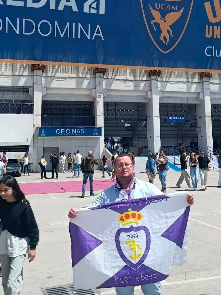 <i>Alfonso Lomas en el partido del Real Jaén contra el UCAM. / @alfonsolomass.</i>
