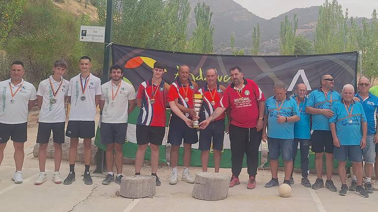 Sierra de Las Villas firma un histórico doblete en bolos serranos