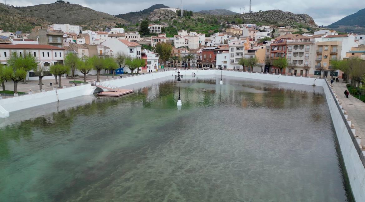 La Charca de Pegalajar llena después de cinco años. / Diario JAÉN.