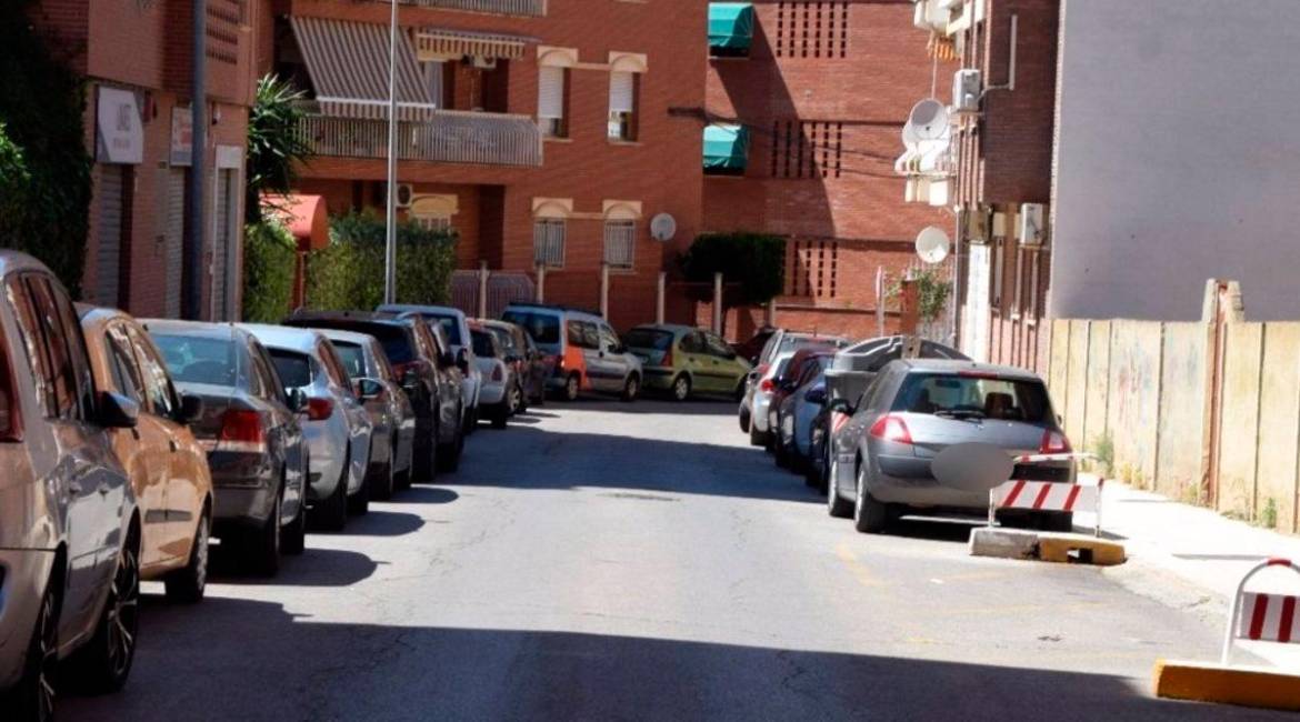 Calle Pintor El Greco, donde estaba estacionado el vehículo. 