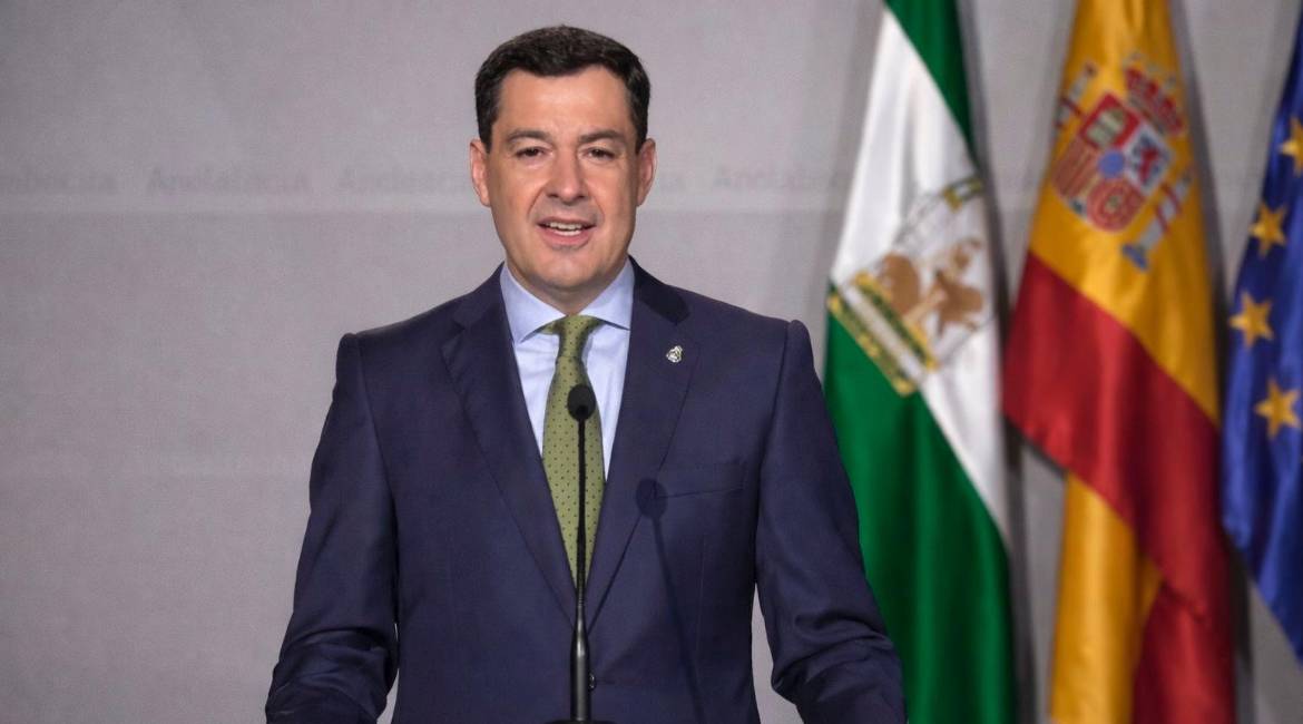 Juanma Moreno durante la rueda de prensa.