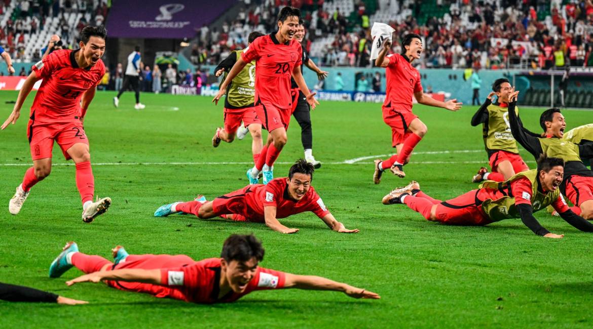 Celebración de los Coreanos al finalizar el partido. / Robert Michael / DPA / Europa Press.