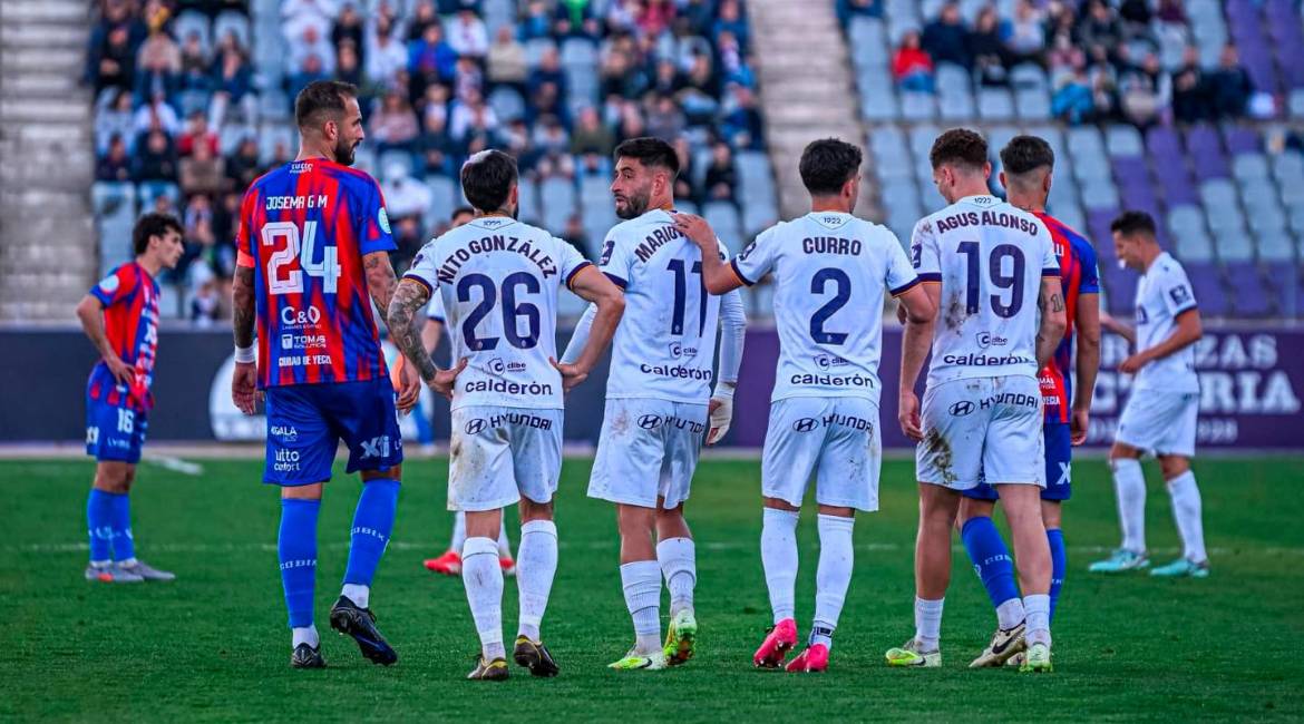 Ñito, Mario Martos, Curro y Agus Alonso ante el Yeclano. / Real Jaén.