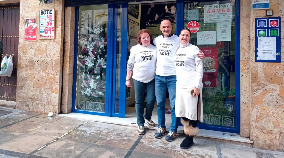 Mari Carmen Pilar Olivares, Juan Luis Castillo Torres y María José Yuste Tejada. / Fran Miranda / Diario JAÉN