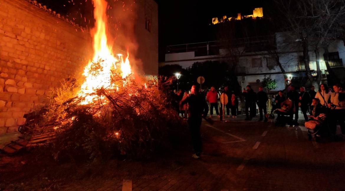Lumbre de la Magdalena. / Pablo Espinosa y Adrián Claudio Bonache / Diario JAÉN.