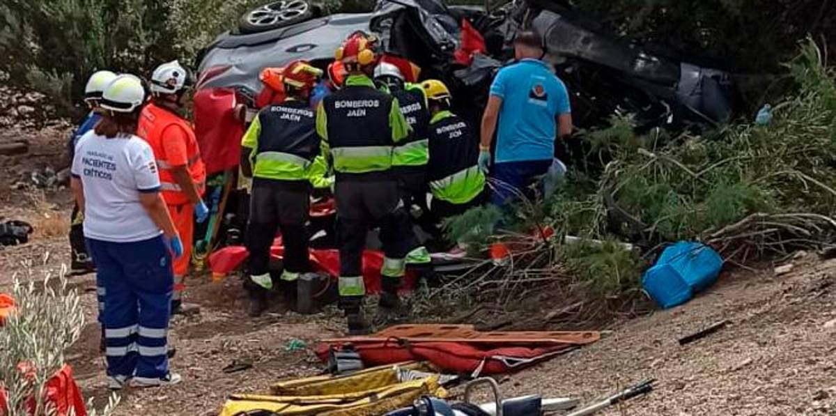 Un muerto y cuatro heridos al colisionar dos vehículos en la A-316 en Martos Un muerto y cuatro heridos al colisionar dos vehículos en la A-316 en Martos