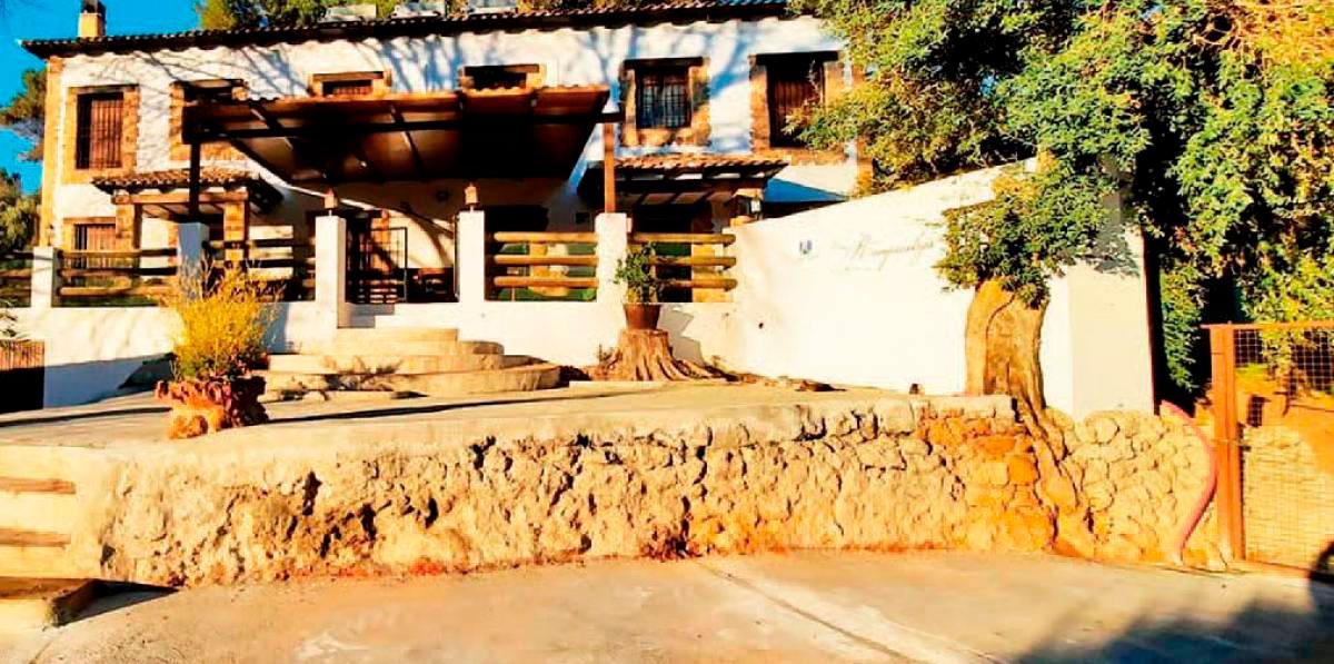 <i>Casa Rural Rompecalzas, en Villanueva del Arzobispo.</i> <i>Casa Rural Rompecalzas, en Villanueva del Arzobispo.</i>