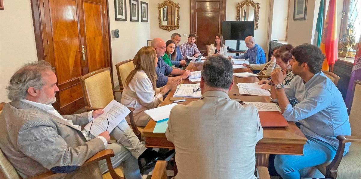 85.000 metros cuadrados de suelo público ofertados en el Parque Empresarial Nuevo Jaén 85.000 metros cuadrados de suelo público ofertados en el Parque Empresarial Nuevo Jaén