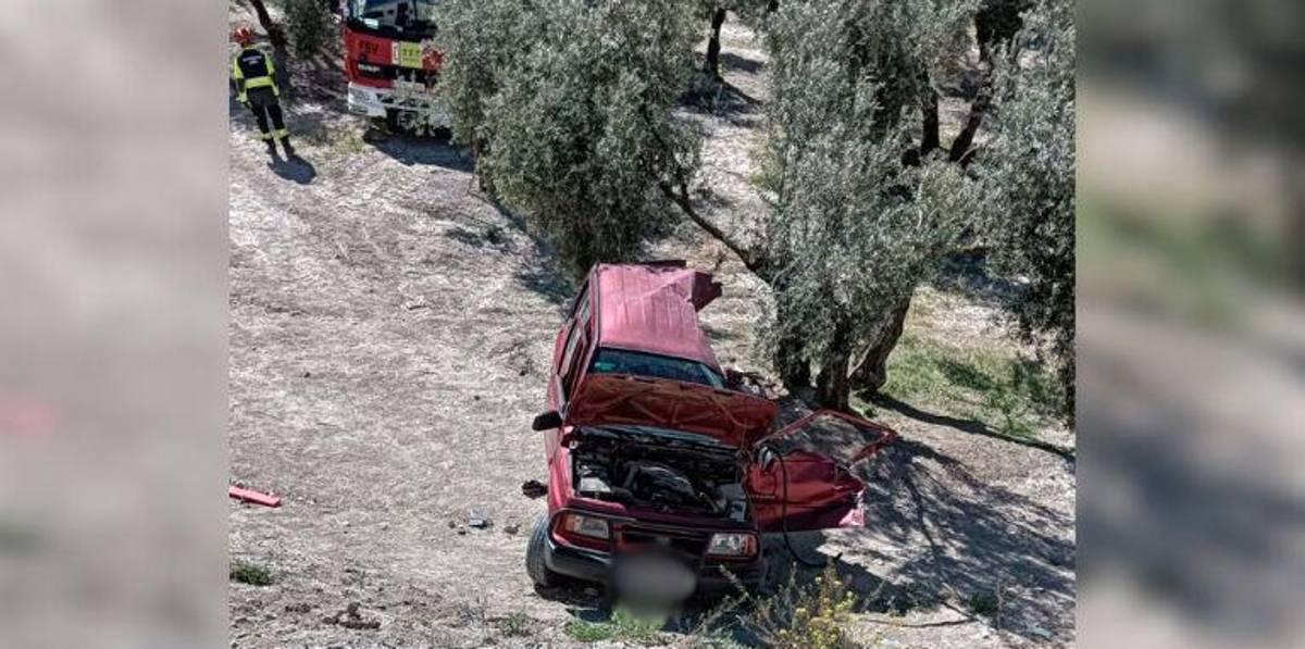 Muere el conductor de un vehículo arrollado por un tren en Begíjar