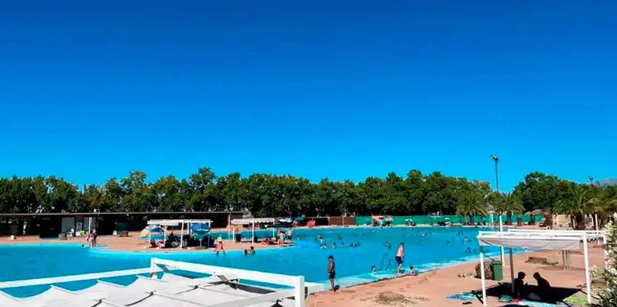 Vuelven los refugios climáticos a Jaén: las piscinas públicas abren el sábado 21 de junio