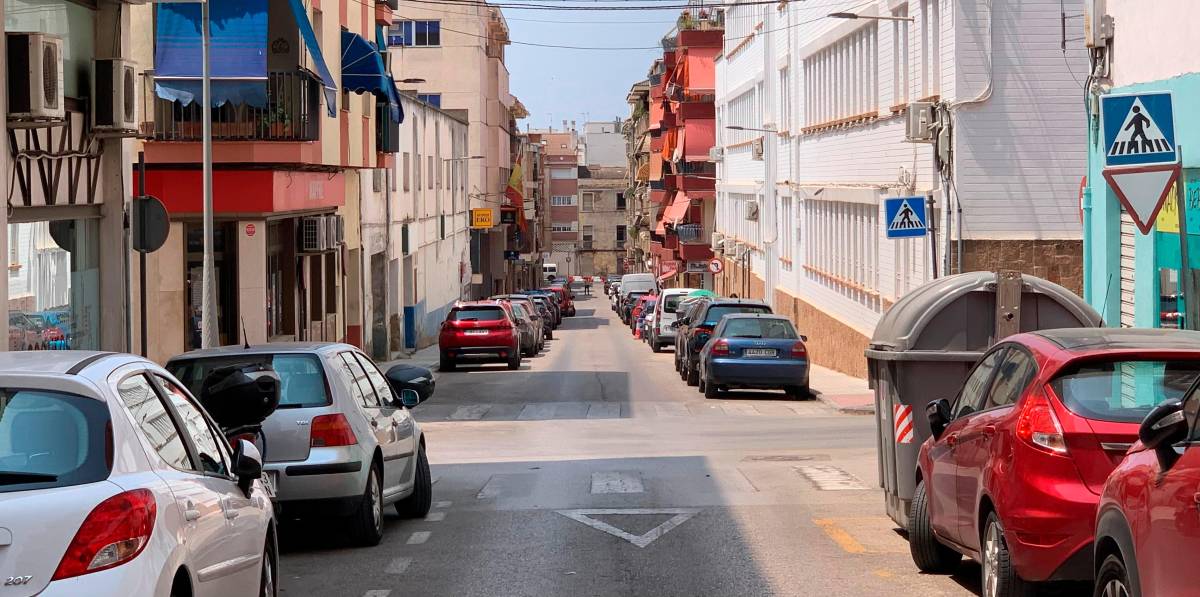 La policía investiga la caída de una mujer en Linares desde un cuarto piso La policía investiga la caída de una mujer en Linares desde un cuarto piso