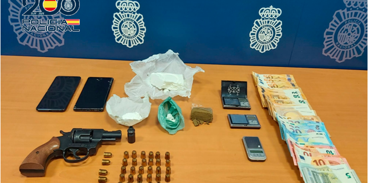 Desmantelado un punto de venta de drogas en Jaén Desmantelado un punto de venta de drogas en Jaén