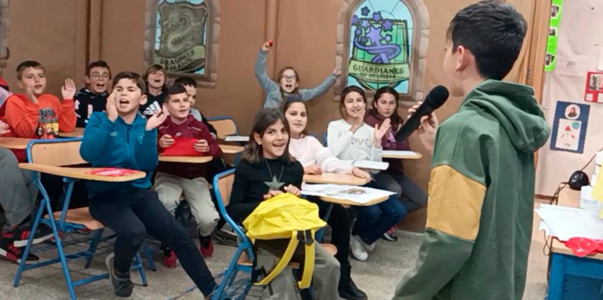 ‘Tacones rojos’ pone el broche final en el colegio Pedro Corchado ‘Tacones rojos’ pone el broche final en el colegio Pedro Corchado