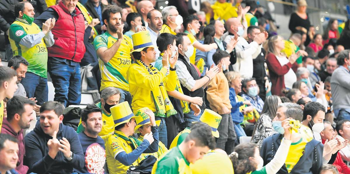 Ambientazo para los cuartos de final del Jaén Paraíso Interior