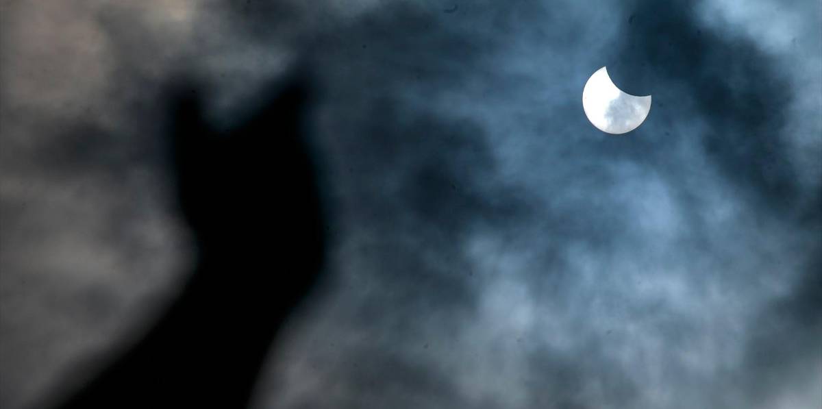 Así ha sido el eclipse solar parcial de este sábado Así ha sido el eclipse solar parcial de este sábado
