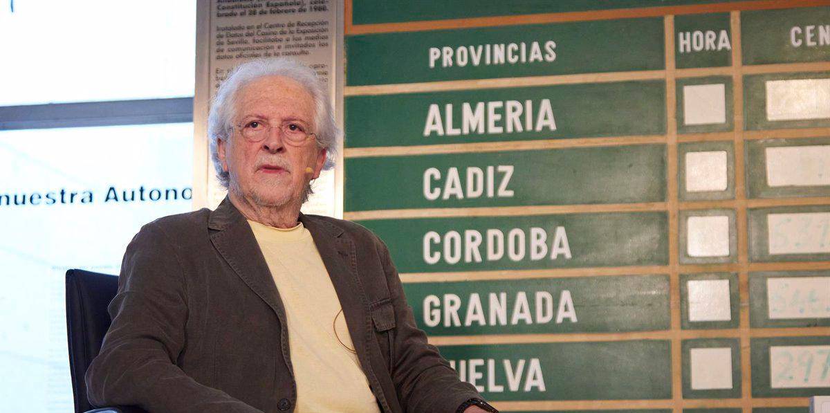 Rojas Marcos agradece a Moreno el primer Día de la Bandera de Andalucía Rojas Marcos agradece a Moreno el primer Día de la Bandera de Andalucía
