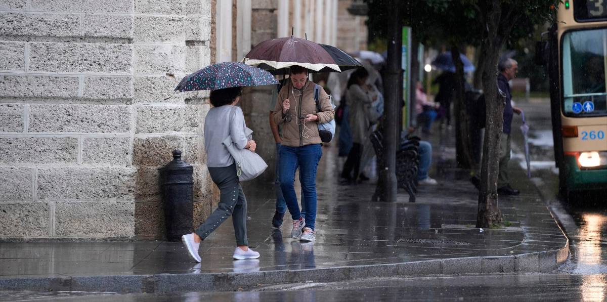 Medio centenar de incidencias en Sevilla, Cádiz, Córdoba y Huelva Medio centenar de incidencias en Sevilla, Cádiz, Córdoba y Huelva