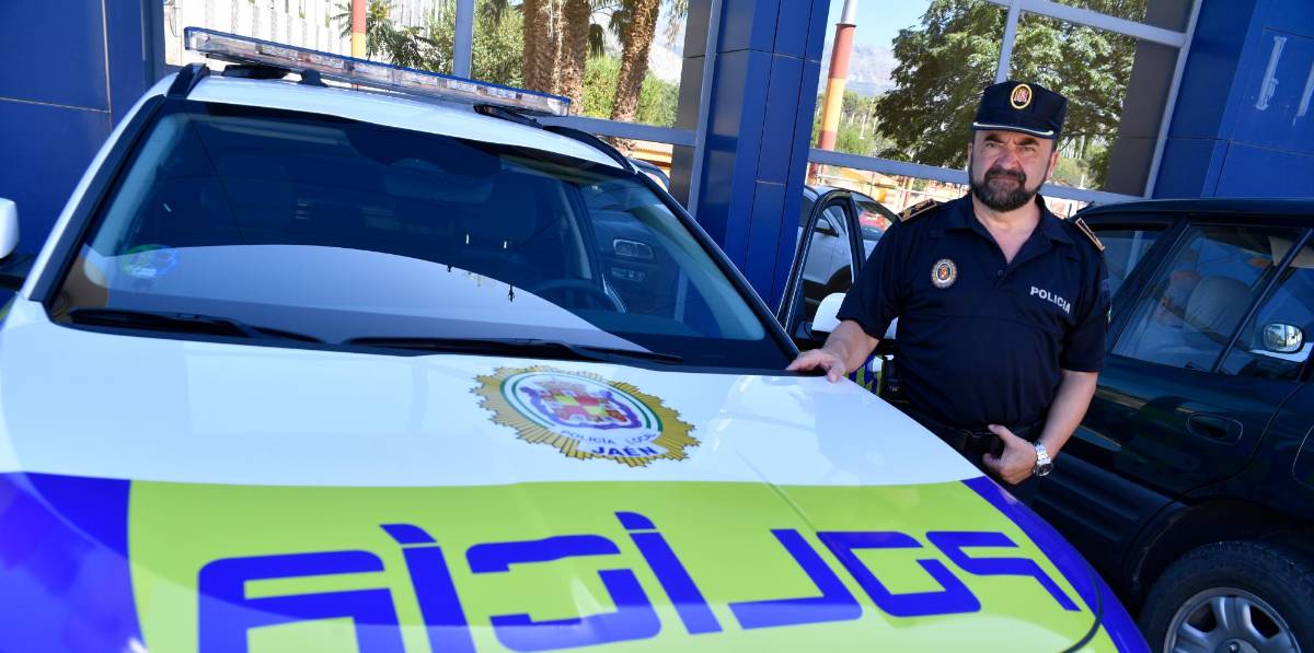 Los policías de Domingo... Los policías de Domingo...