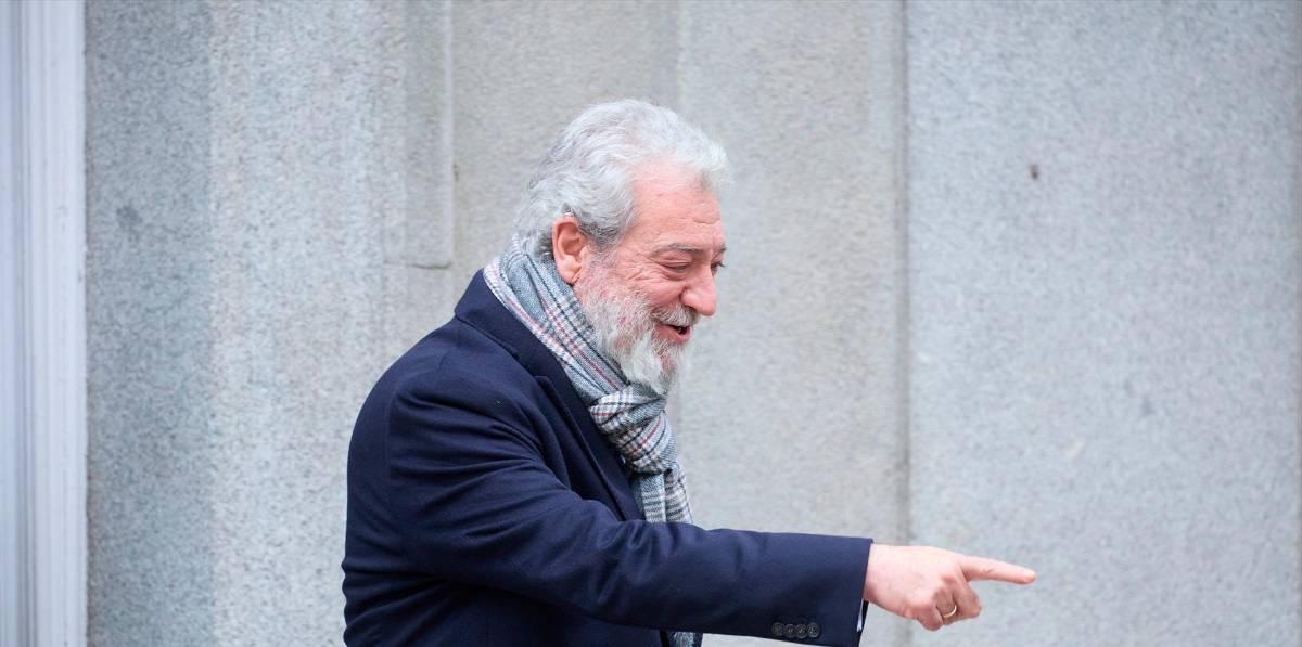 Miguel Ángel Rodríguez reconoce que difundió el email del fiscal que investigó al novio de Ayuso Miguel Ángel Rodríguez reconoce que difundió el email del fiscal que investigó al novio de Ayuso