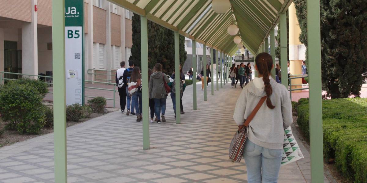 La UJA registra 3.200 estudiantes de nuevo ingreso, 150 más que el curso anterior La UJA registra 3.200 estudiantes de nuevo ingreso, 150 más que el curso anterior