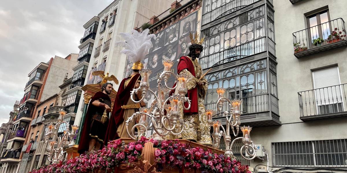 La Estrella recorre las calles jiennenses bajo un cielo despejado, aquí el resumen La Estrella recorre las calles jiennenses bajo un cielo despejado, aquí el resumen