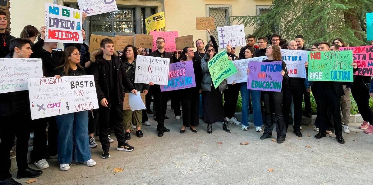 Jóvenes músicos de Jaén hablan: “Juanma Moreno, dame mi dinero” Jóvenes músicos de Jaén hablan: “Juanma Moreno, dame mi dinero”