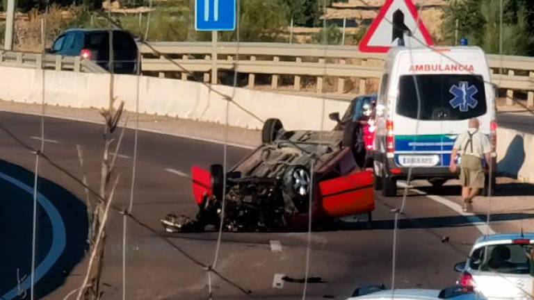 Tres jóvenes de 19 años heridos en la A-316 en Jaén