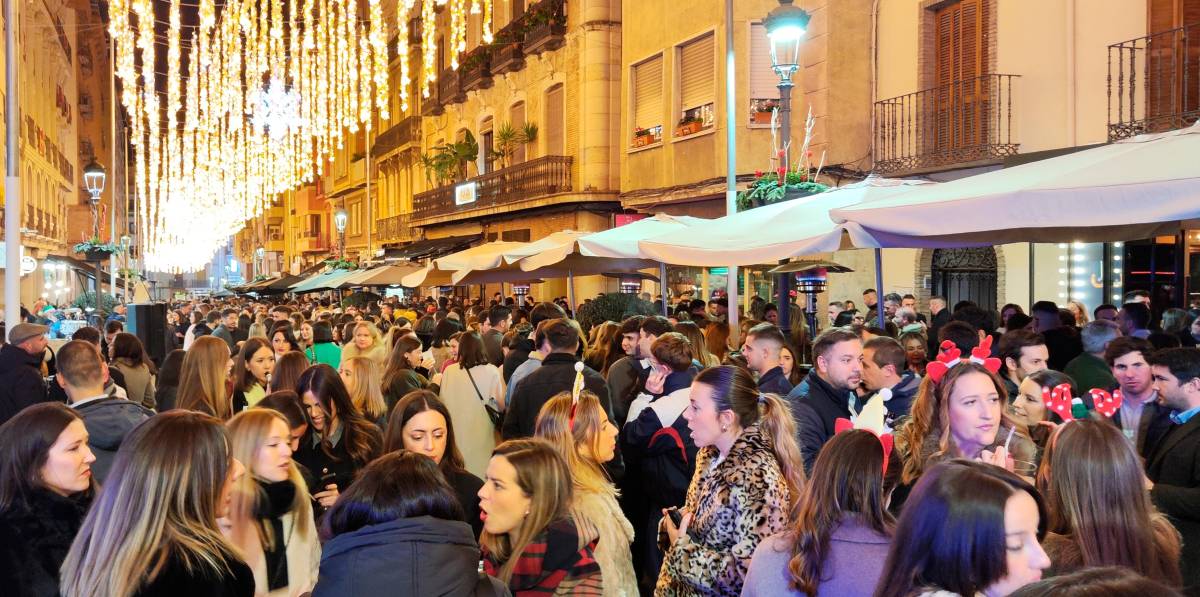 El centro de Jaén rebosa de felicidad en Navidad